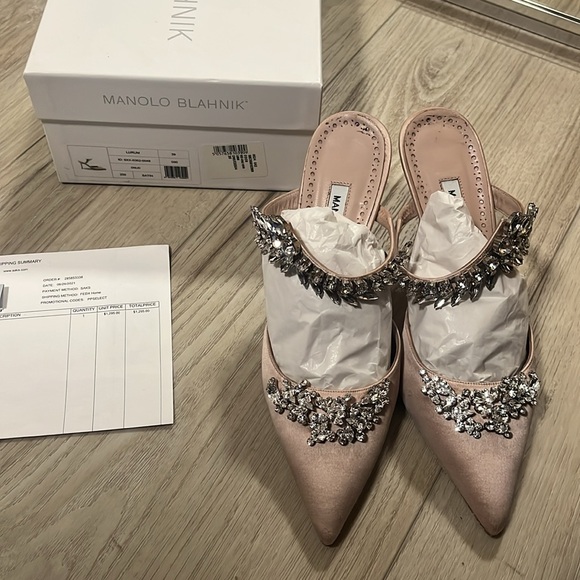 Manolo Blahnik Satin Mules 39 - Picture 16 of 16